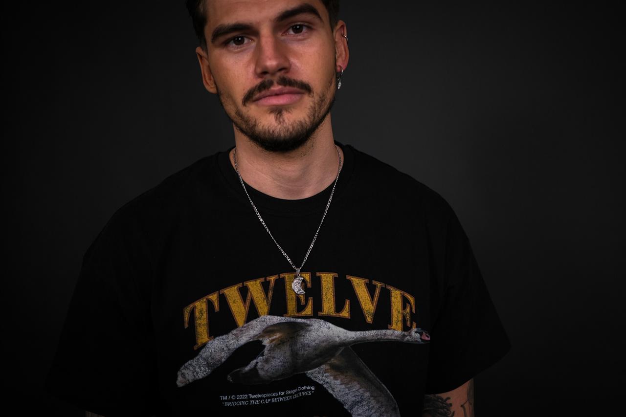 Mænd med øreringe – En livsstilserklæring med sundhedsmæssige fordele"